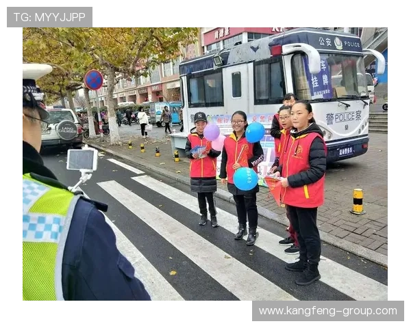 澳门凱旋門廣場交通攻略：如何便捷抵达及周边交通出行指南
